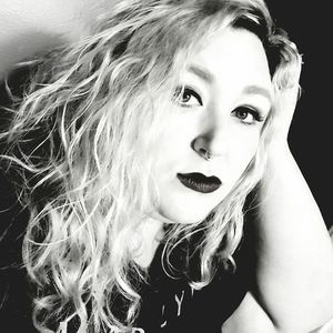 Meet your Posher, Lacey